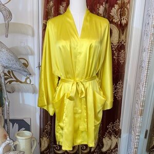 Vintage Yellow La Senza Satin Robe